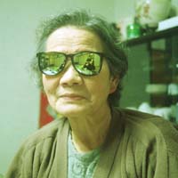 ΂